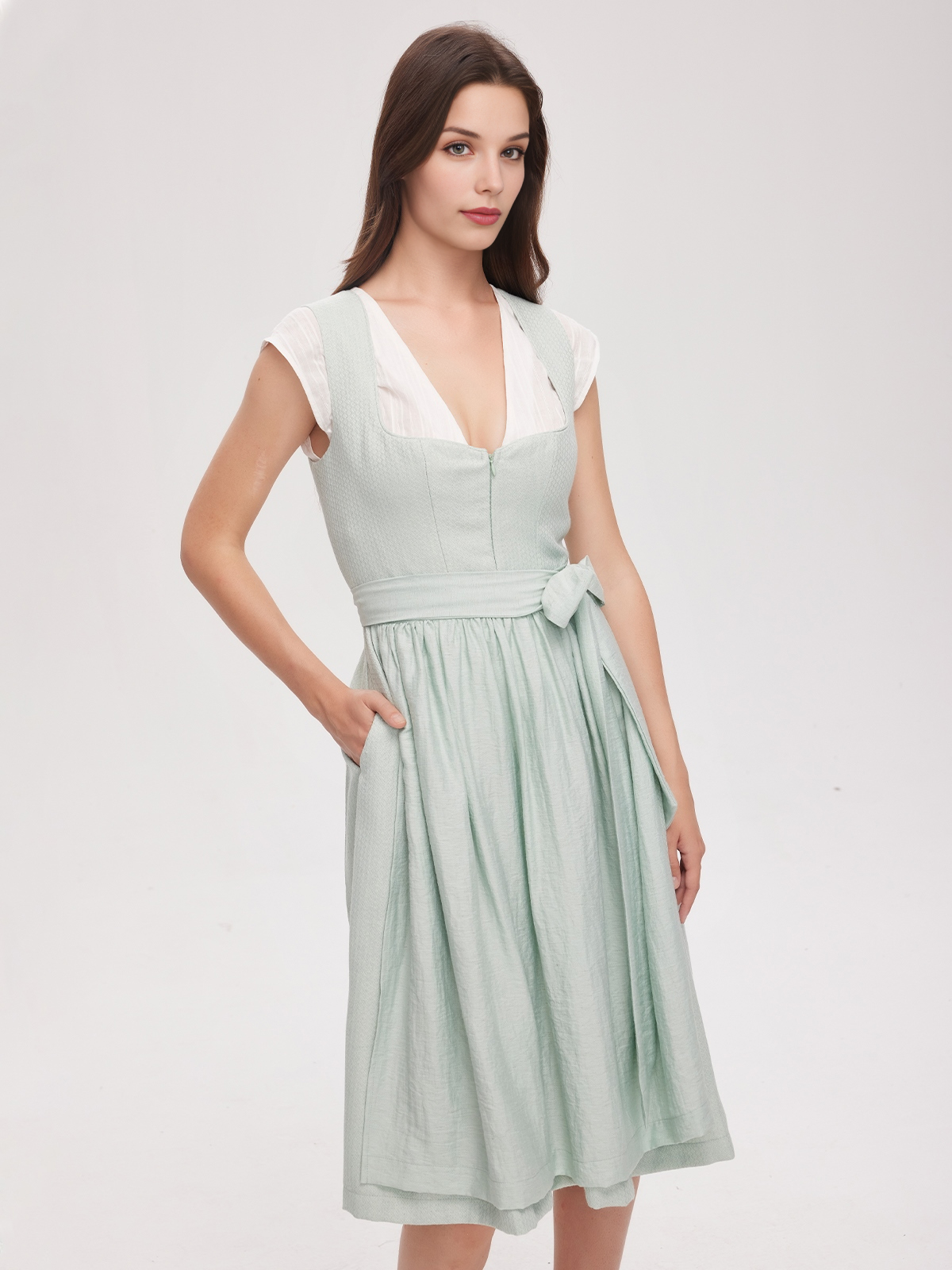 Dirndl in Grün – eleganter Trachtenlook