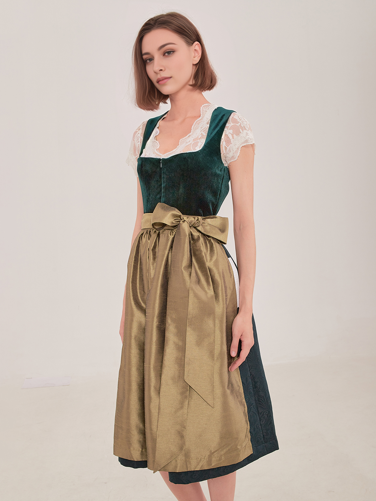 Dirndl Mint Grün – elegant und frisch
