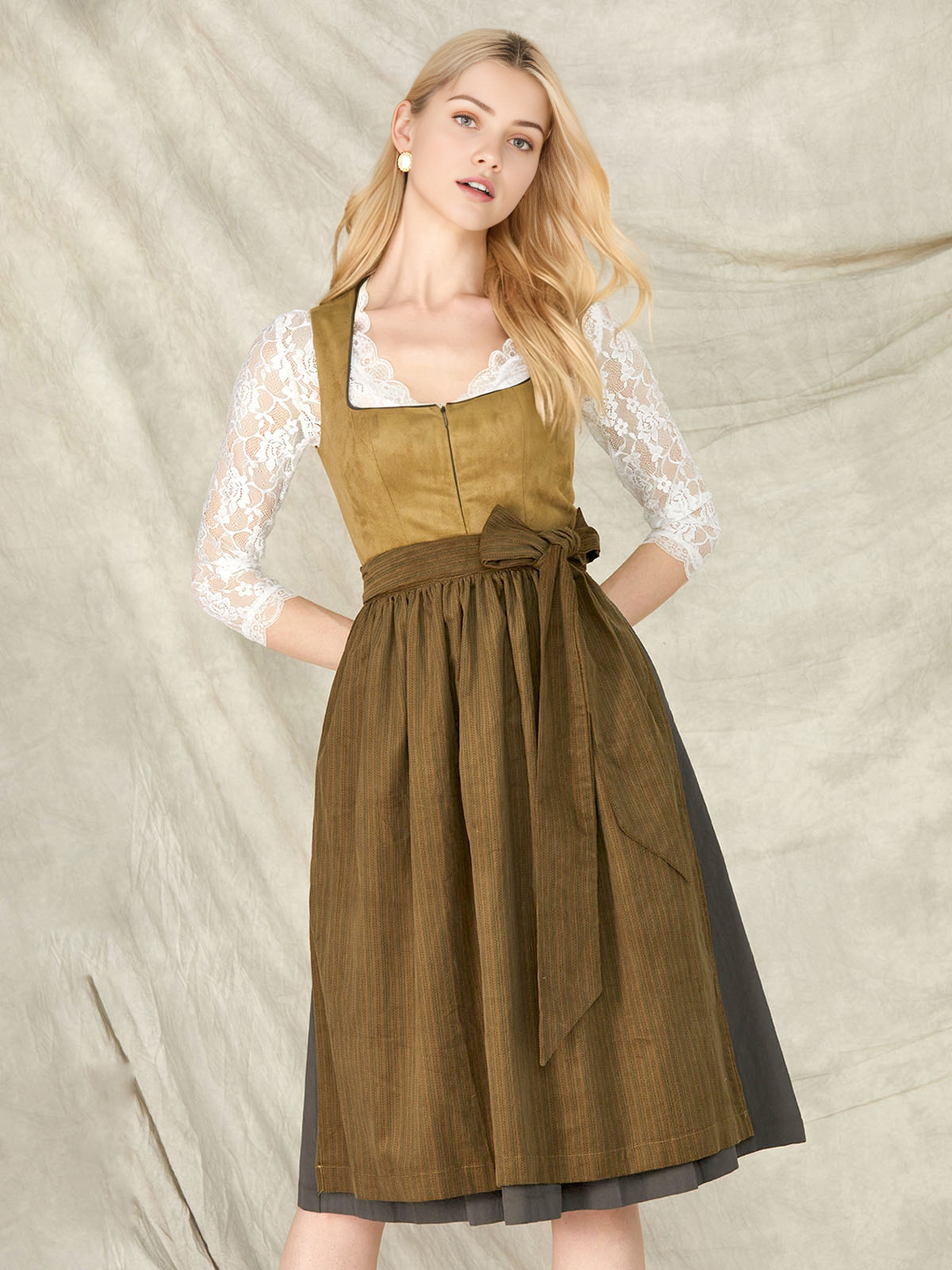 Dirndl in Grün mit schwarzer hochgeschlossener Bluse