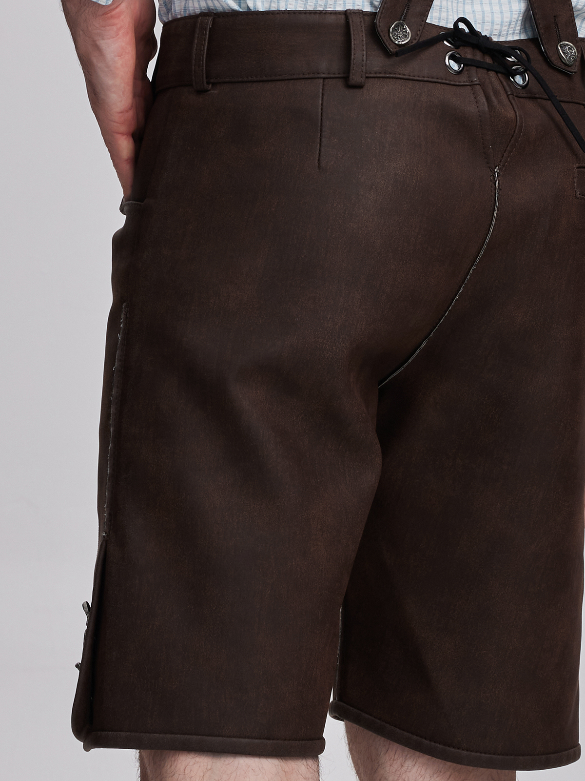 Dirndlbluse in modernem Design