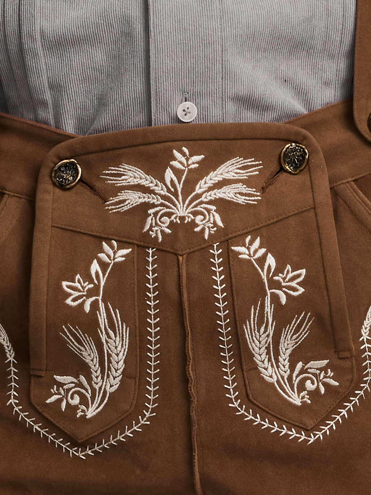 Traditionelles Dirmdl mit modernem Touch
