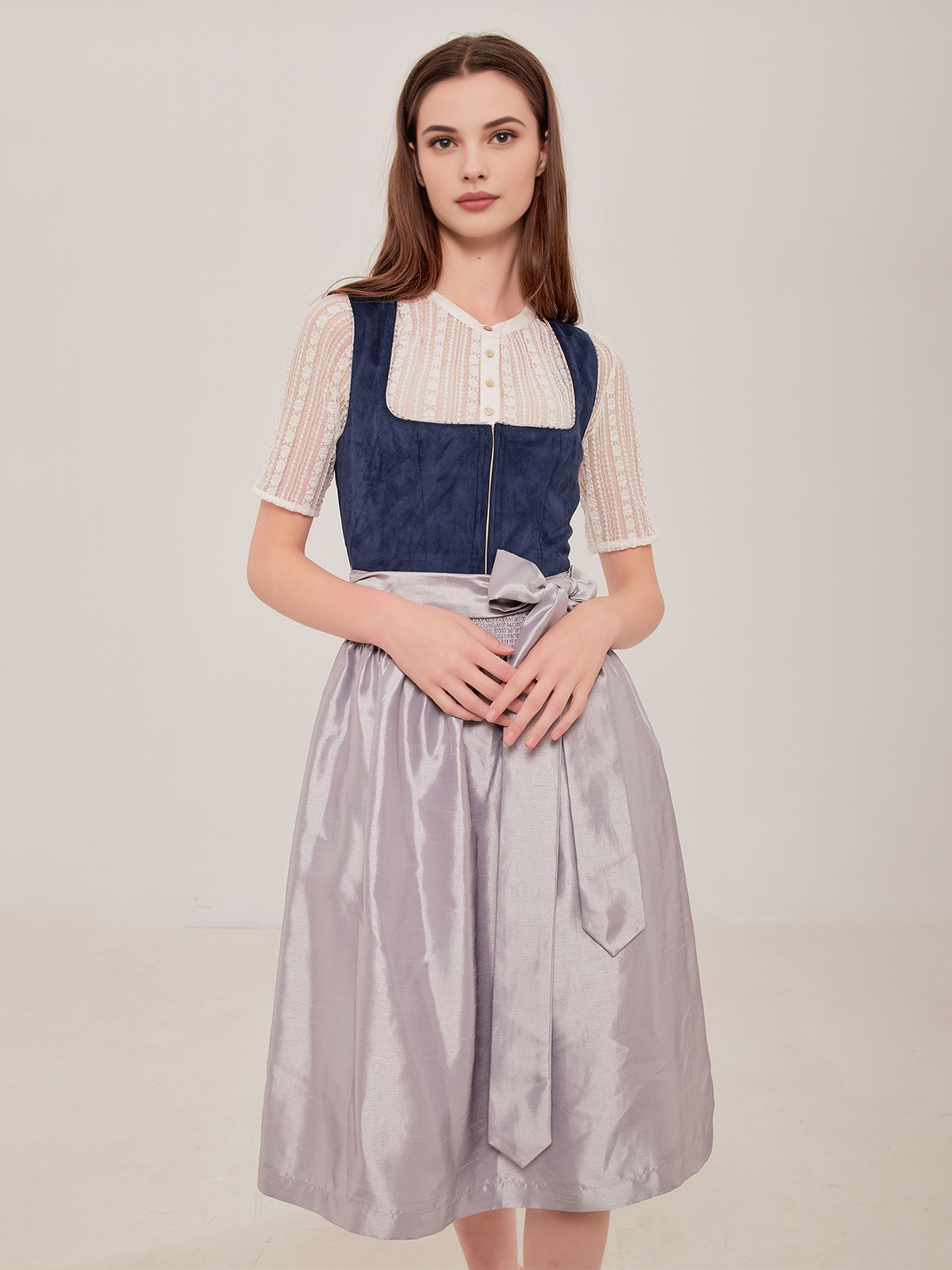 Moderner Dirndl-Mini in Blau