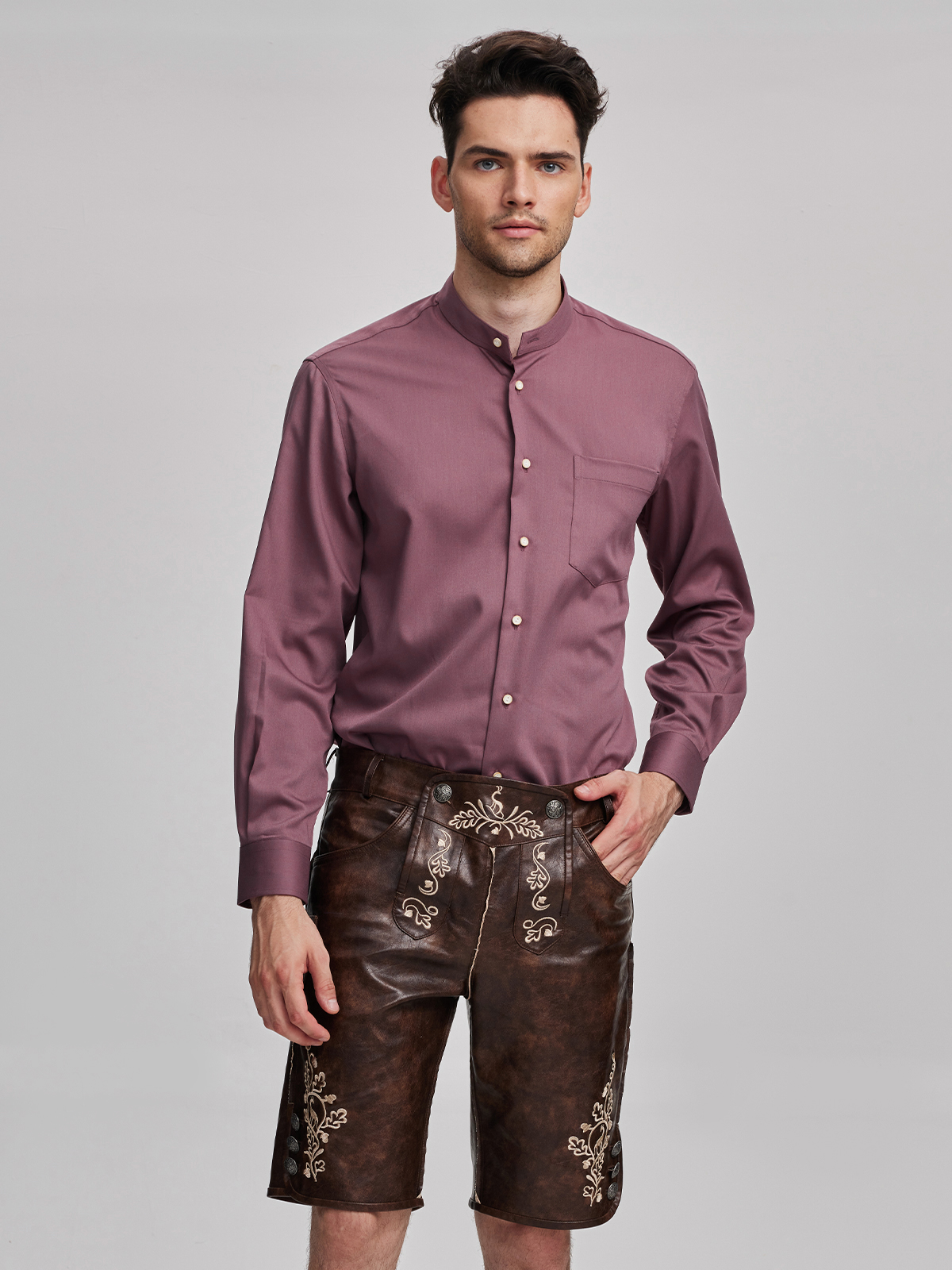 Rosa Dirndl mit stilvoller Jacke