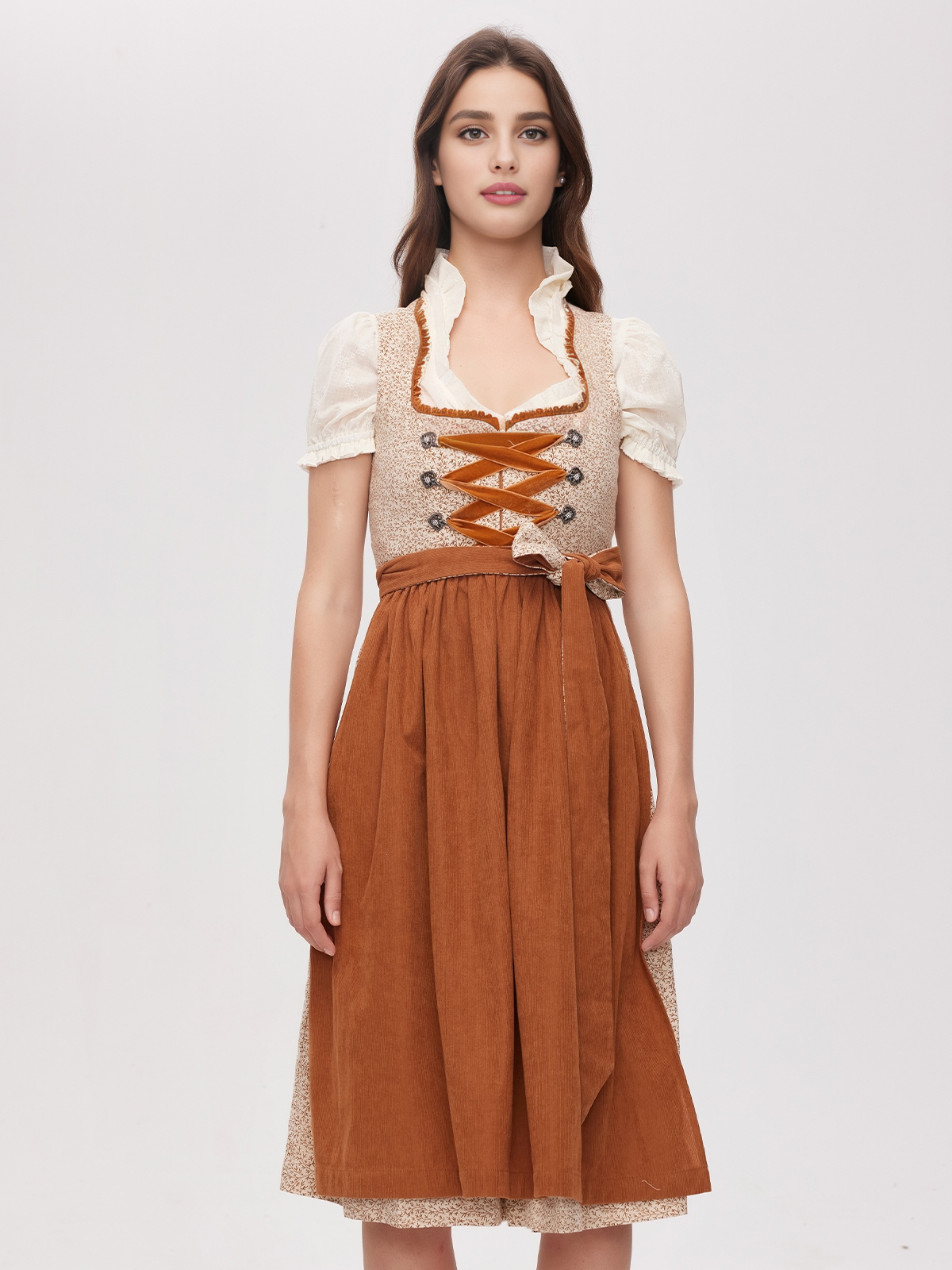 Elegantes braunes Dirndl