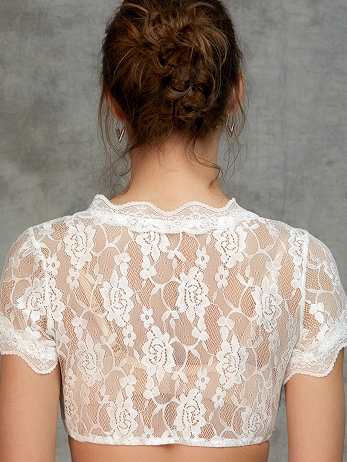 Dirndl-Bluse in Weiß – ein Must-Have für jeden Trachtenlook
