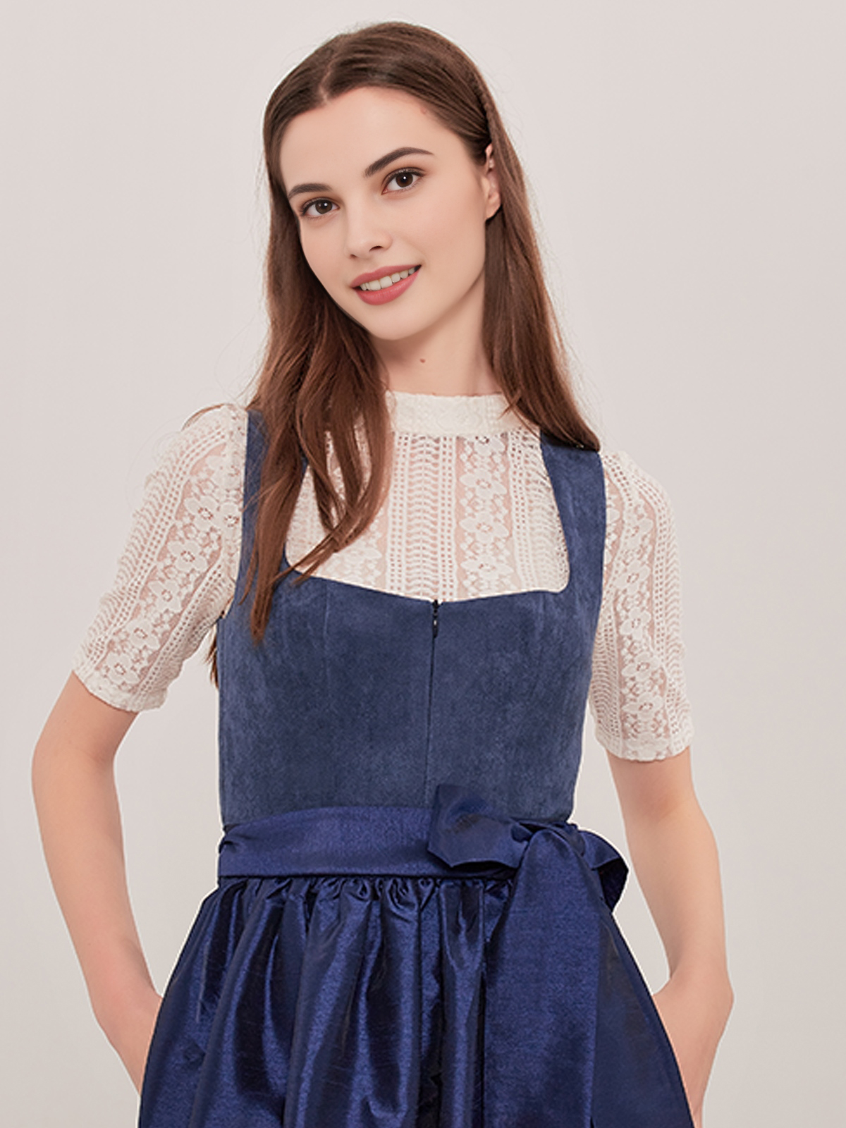 Dirndl in Blau – zeitlos und elegant