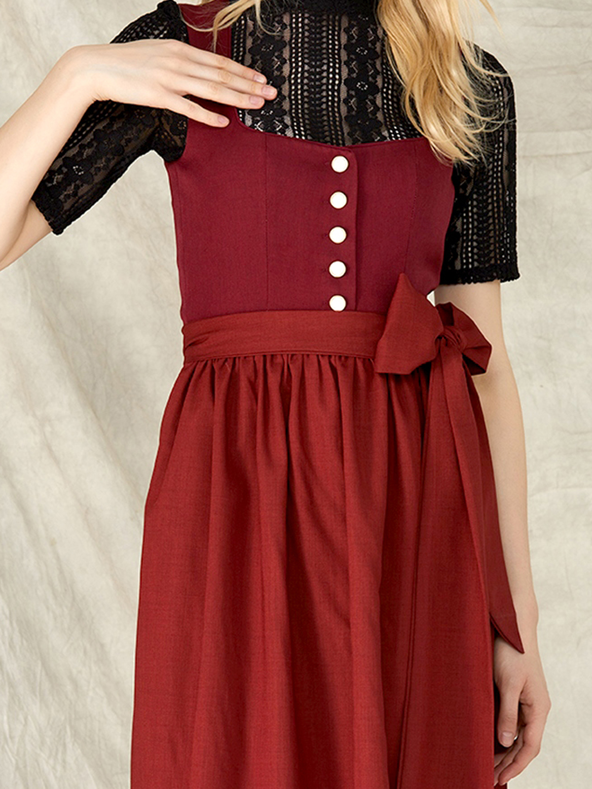 Dirndlbluse Langarm in Rot