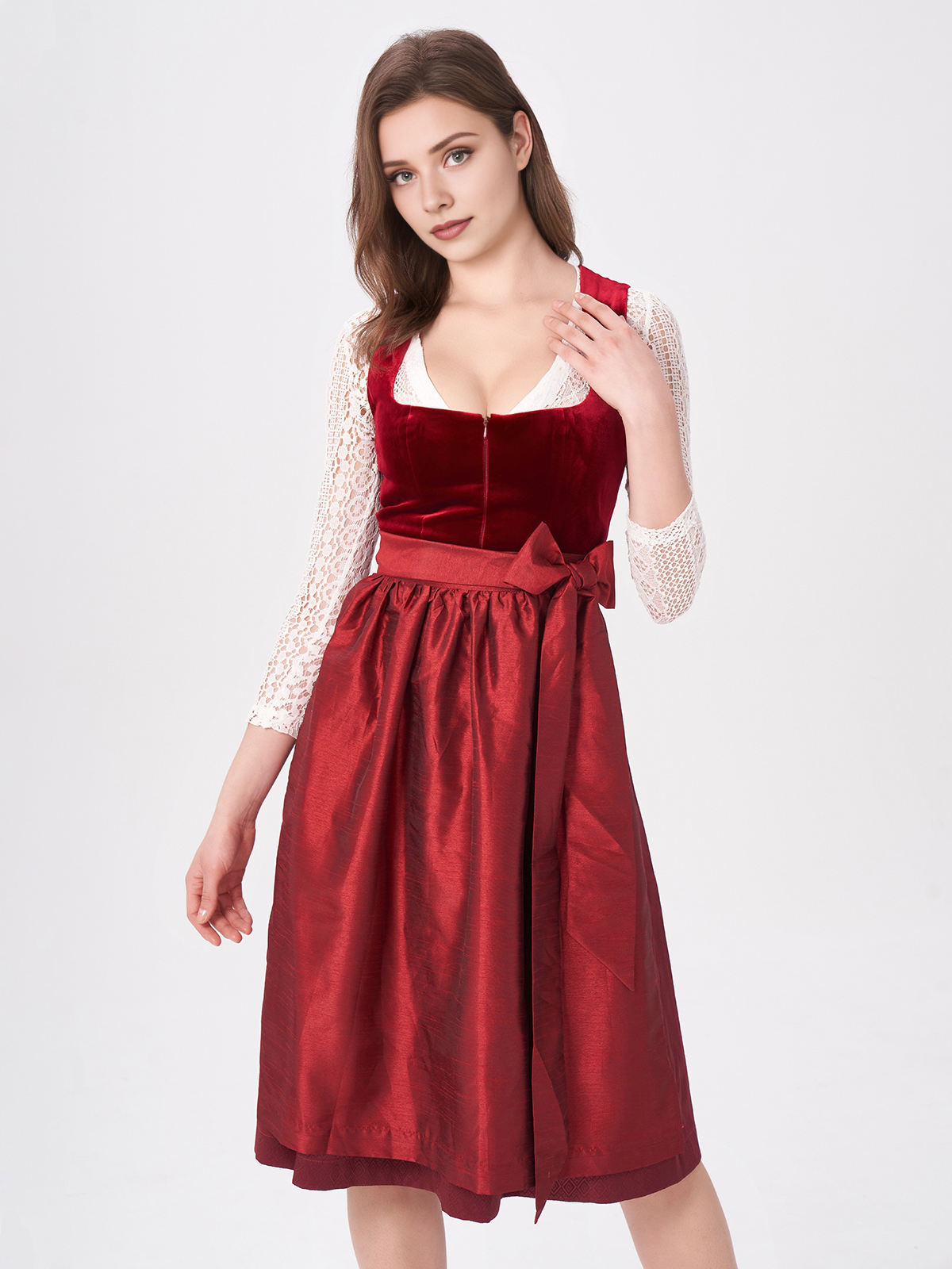 Dirndl in Rot – zeitlos und elegant
