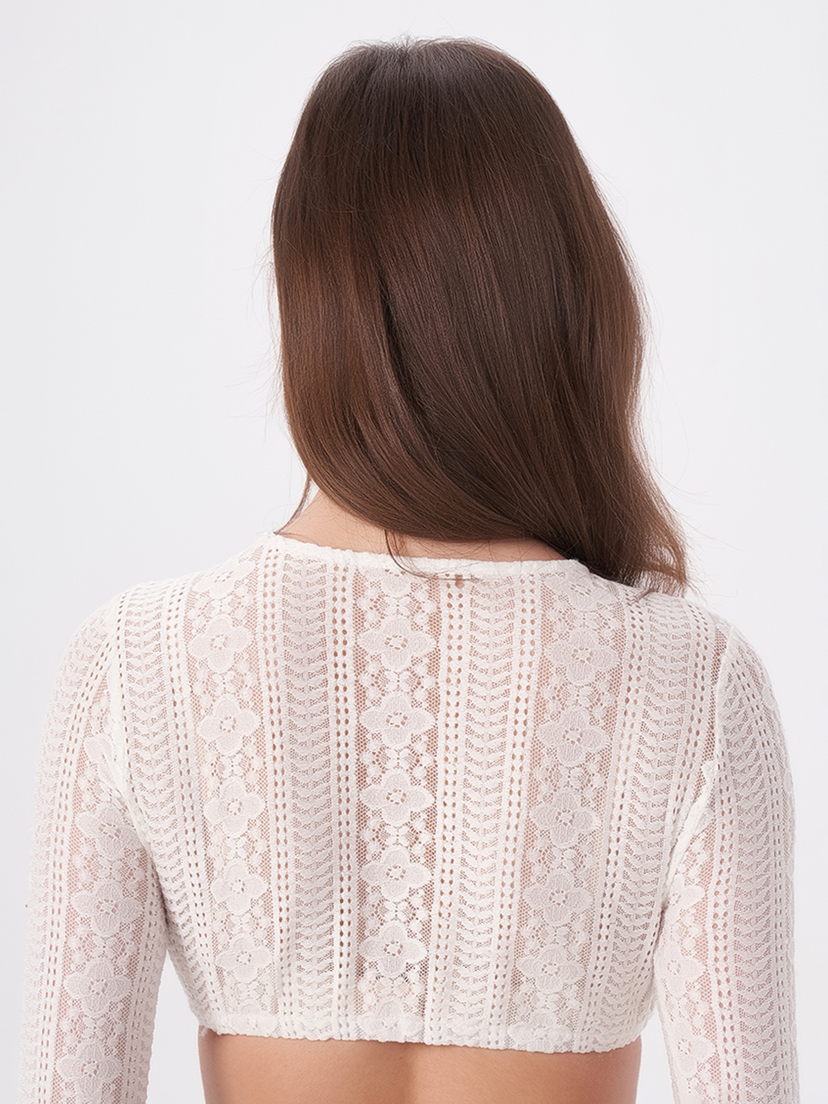 Dirndlbluse in Weiß mit Spitzenverzierung